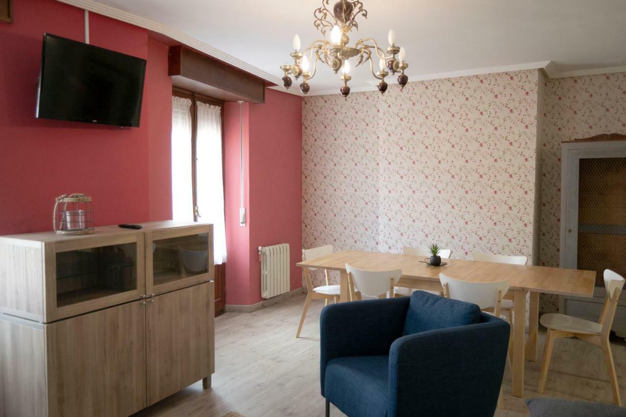 Tres Puentes Anguiano Apartamentos Y Hostal Zewnętrze zdjęcie