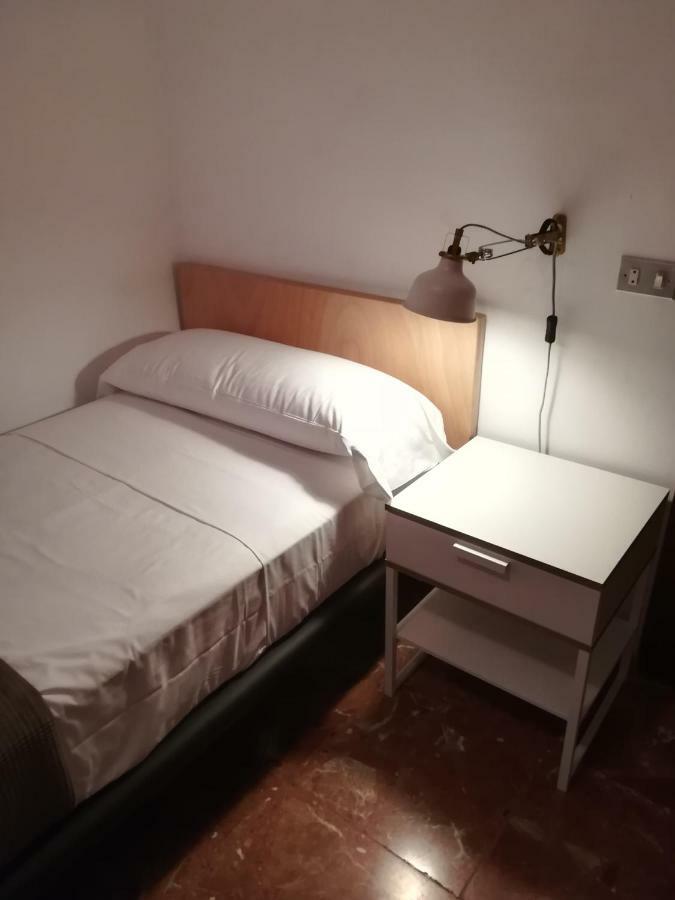 Tres Puentes Anguiano Apartamentos Y Hostal Zewnętrze zdjęcie