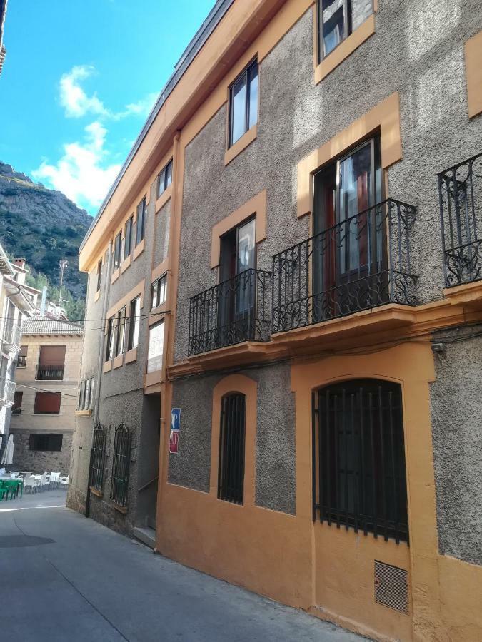 Tres Puentes Anguiano Apartamentos Y Hostal Zewnętrze zdjęcie
