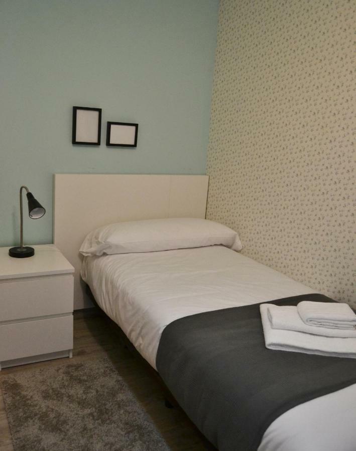 Tres Puentes Anguiano Apartamentos Y Hostal Zewnętrze zdjęcie