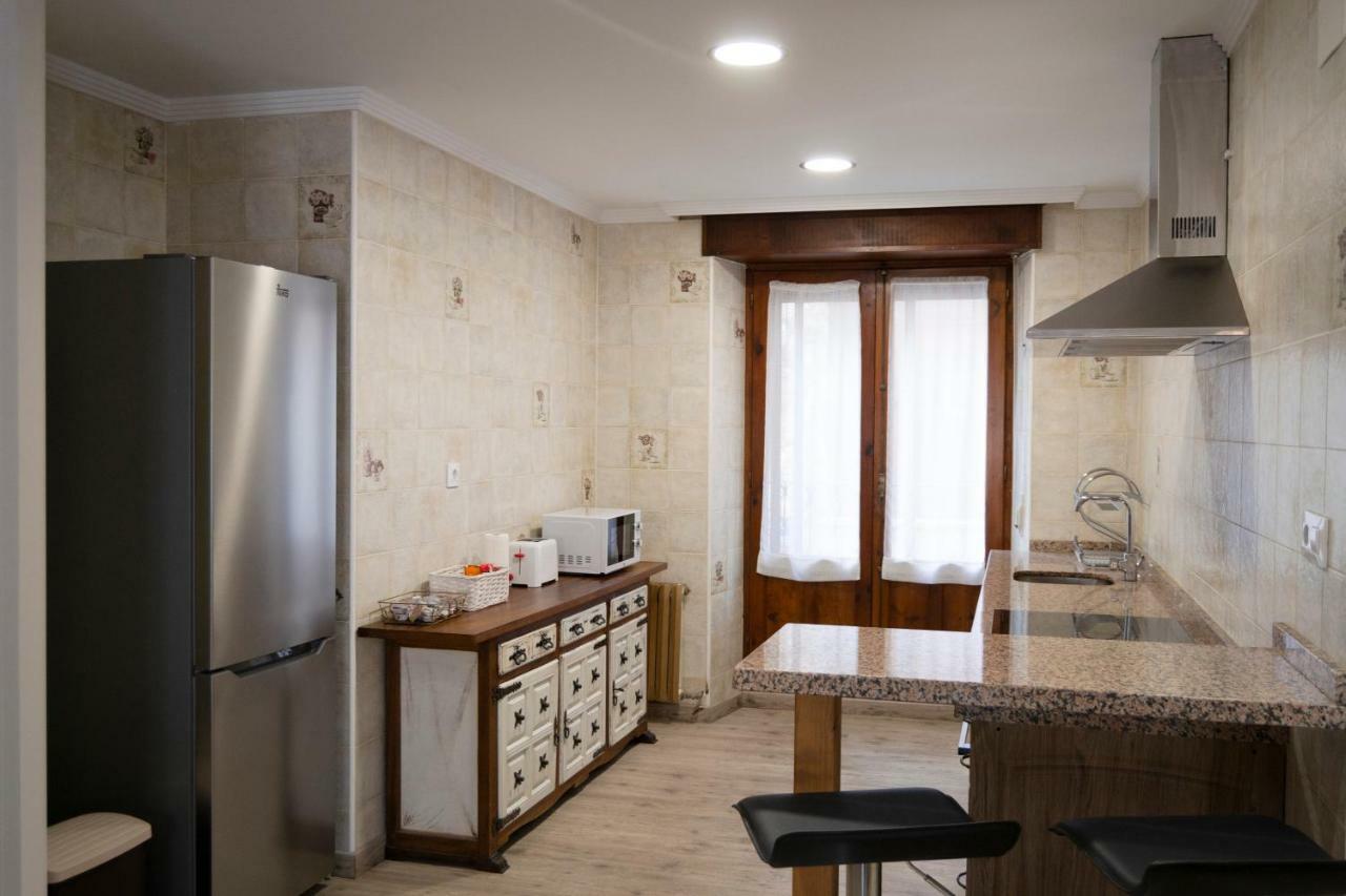 Tres Puentes Anguiano Apartamentos Y Hostal Zewnętrze zdjęcie