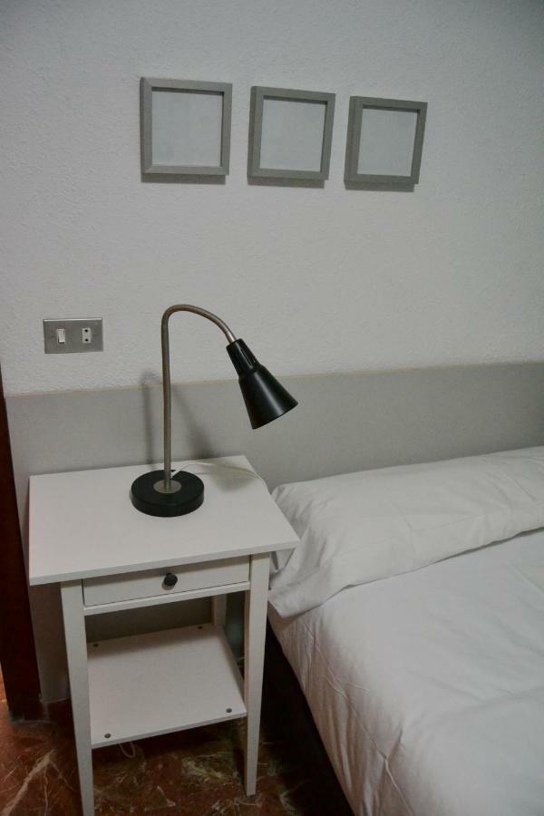 Tres Puentes Anguiano Apartamentos Y Hostal Zewnętrze zdjęcie